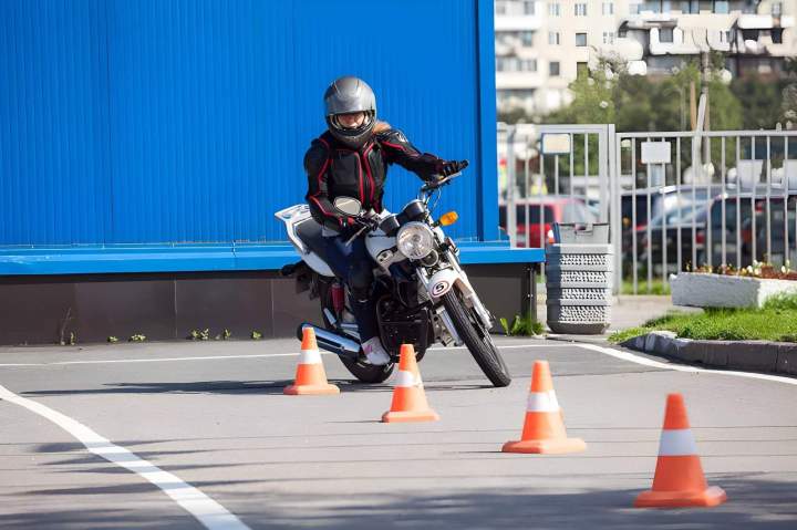 Formation à la conduite de moto Estaires